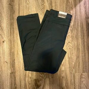 Eddie Bauer Slim/Straight (Regular) Pants